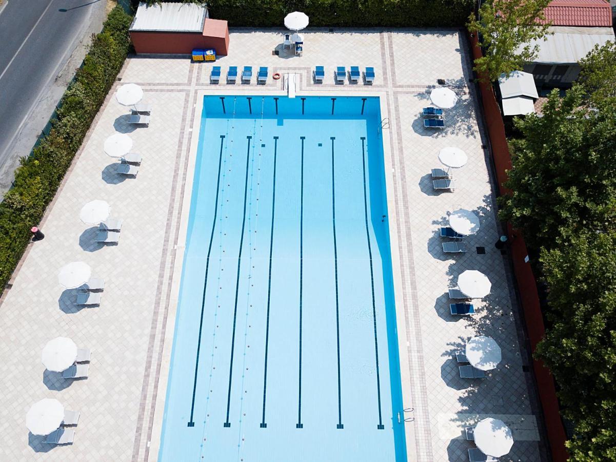 Camping Versilia Mare Hotel Lido di Camaiore Eksteriør billede