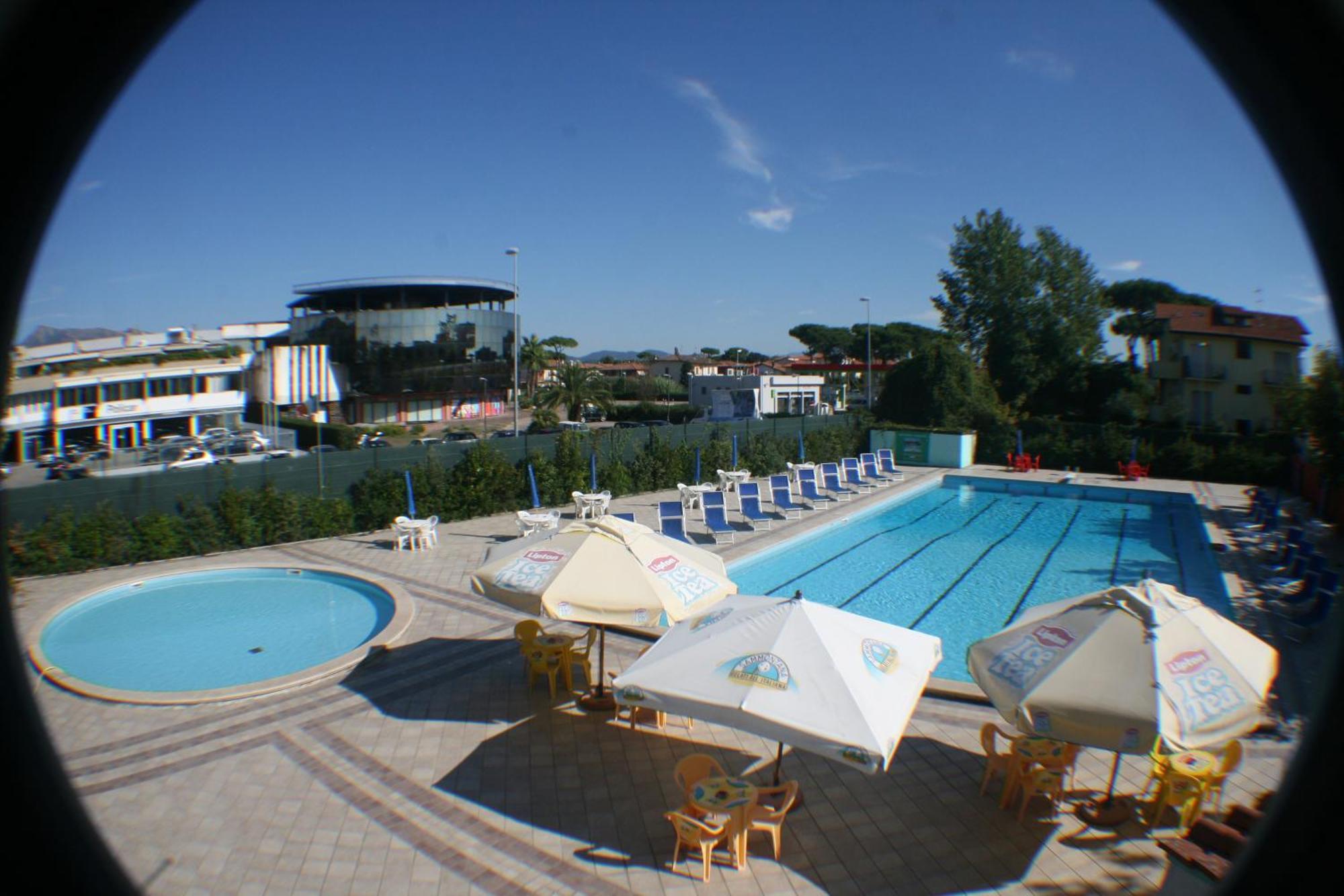 Camping Versilia Mare Hotel Lido di Camaiore Eksteriør billede