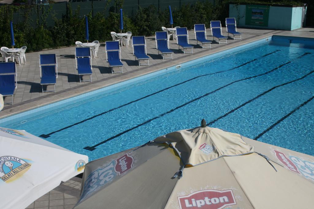 Camping Versilia Mare Hotel Lido di Camaiore Eksteriør billede
