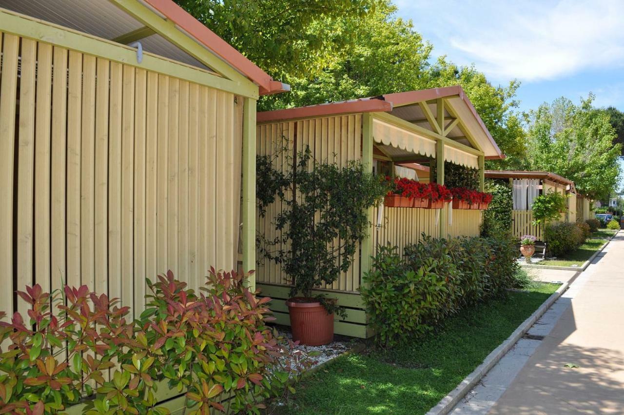 Camping Versilia Mare Hotel Lido di Camaiore Eksteriør billede